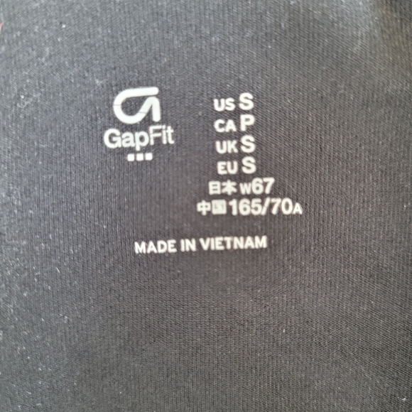 GAP Fit long sleeve zip up jacket - Picture 8 of 8